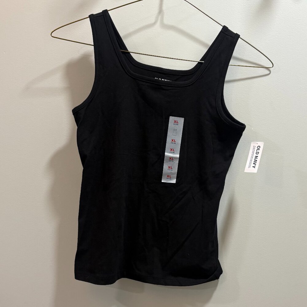 Old Navy square neck black tank top size XL (14-16)
